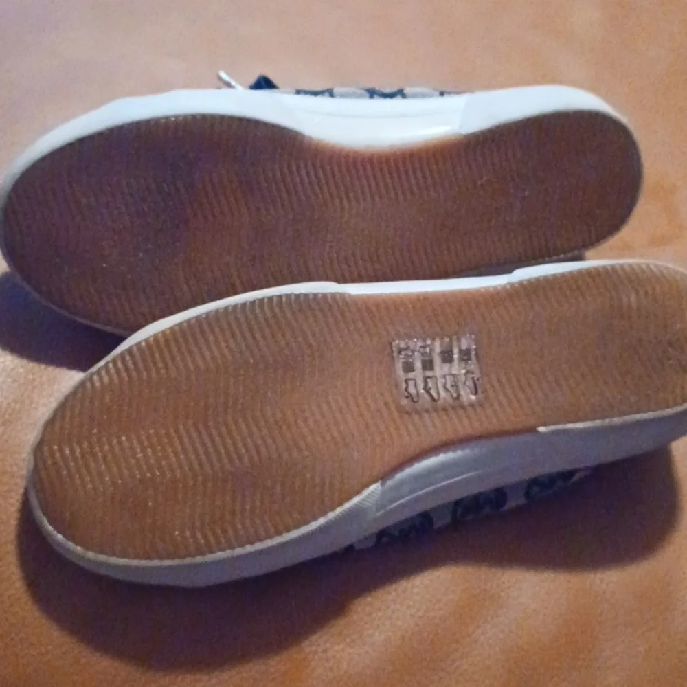 > Michael Kors Blue Monogram Lace-Up Sneakers Women's Size 6.5